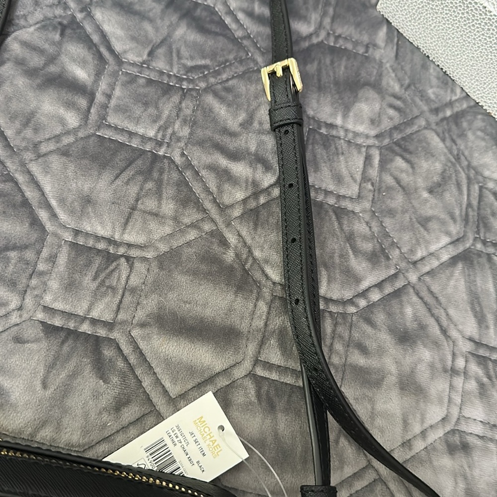 Michael kors black gold chain crossbody- New - Picture 10 of 10